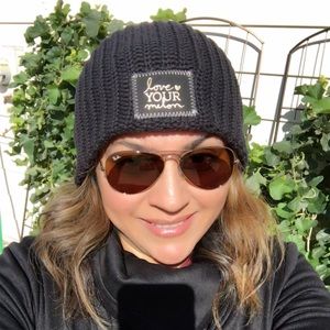 Meet your Posher, Edith